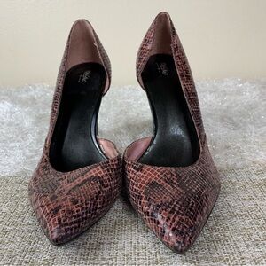 Mossimo Heels Womens Size 9 
Vanecia Snake Skin Pumps Slip On